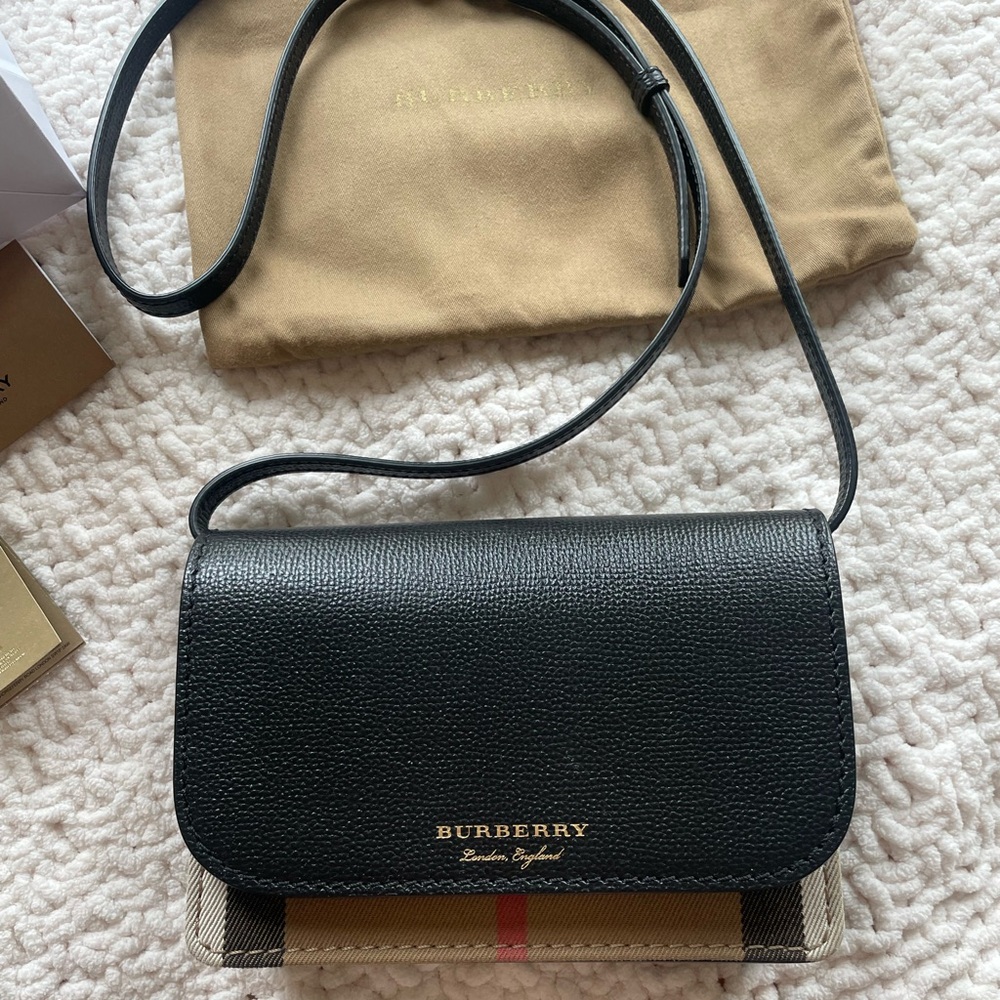 Burberry crossbody